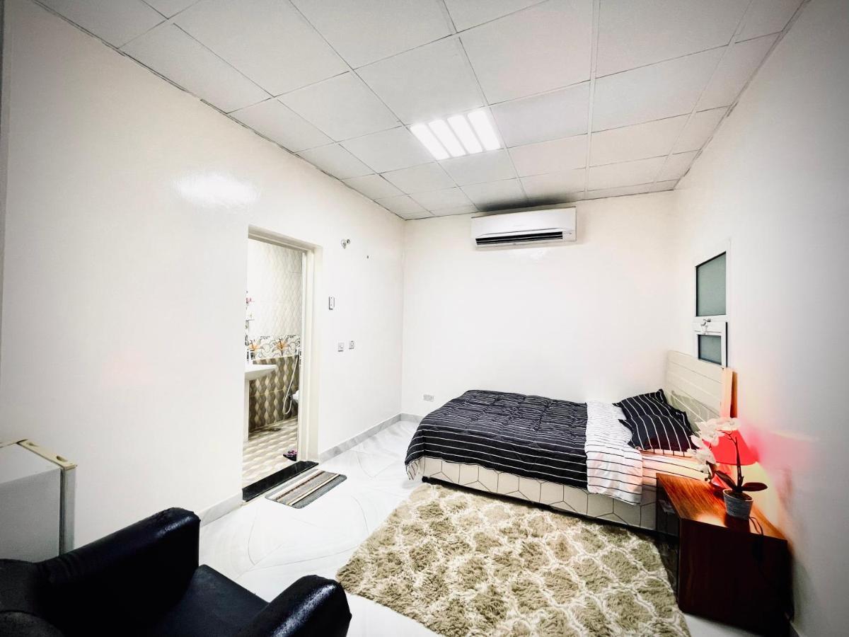 Holiday home Private 2bedroom With T&b And Kitchenette Near International Airport *